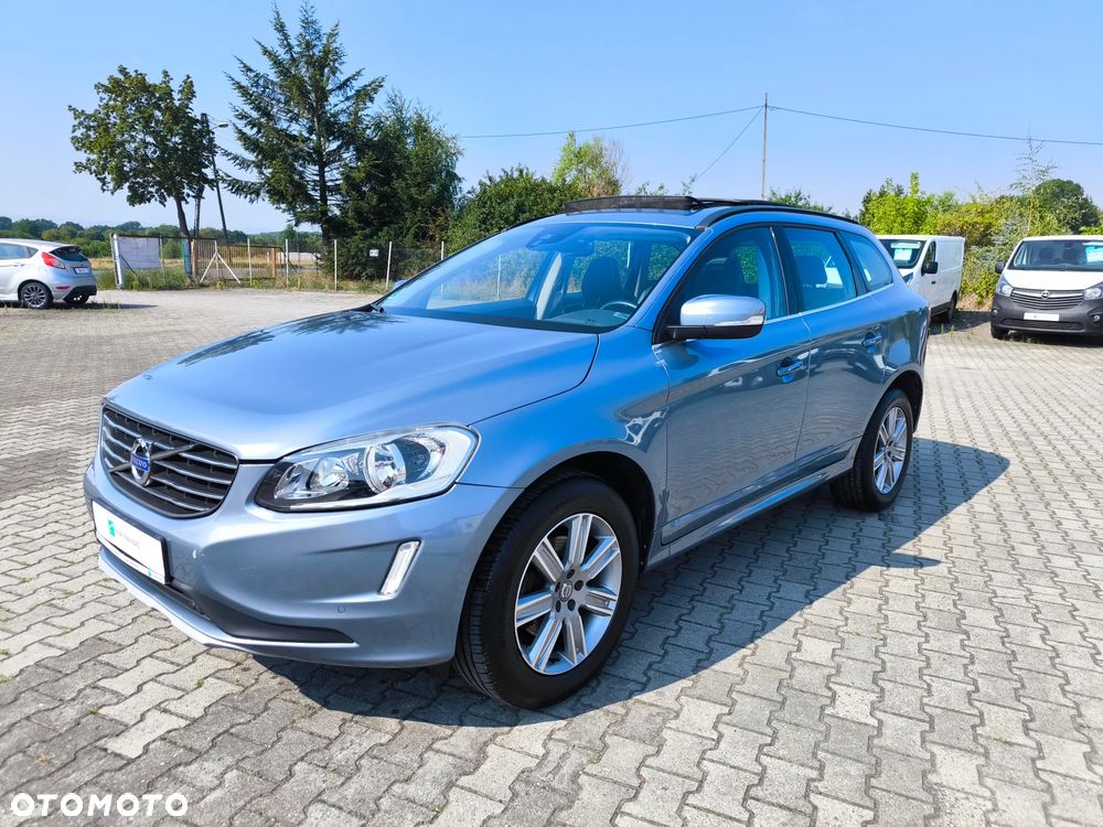 Volvo XC 60 D4 Momentum Pro - 1