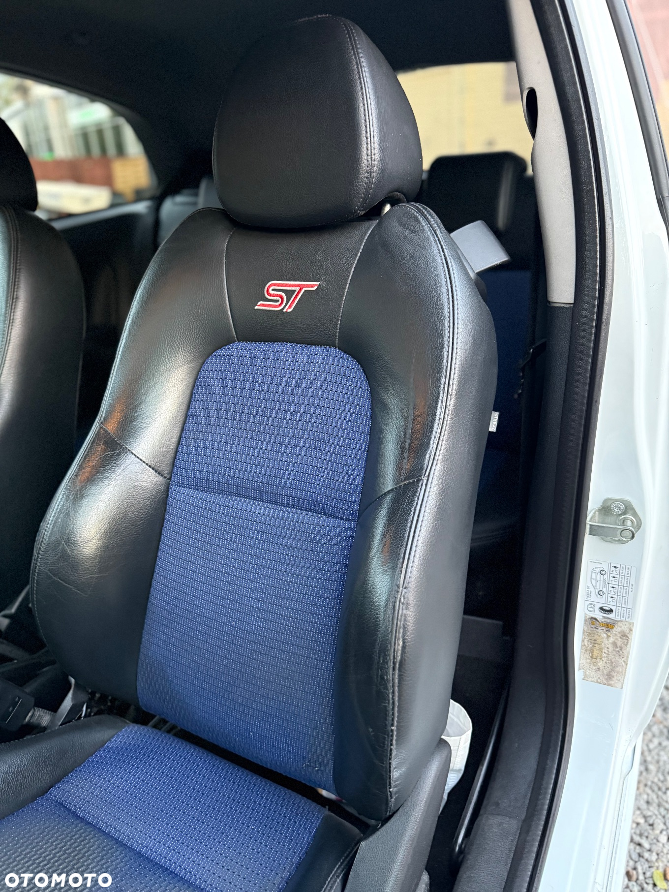 Ford Fiesta 2.0 ST - 8