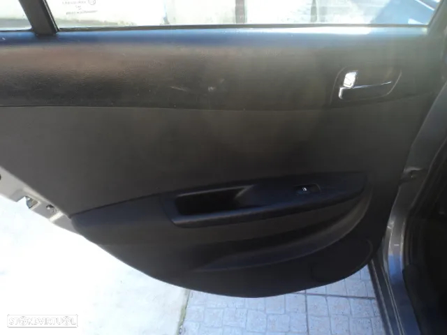 Hyundai i20 1.2 Comfort ESP - 13