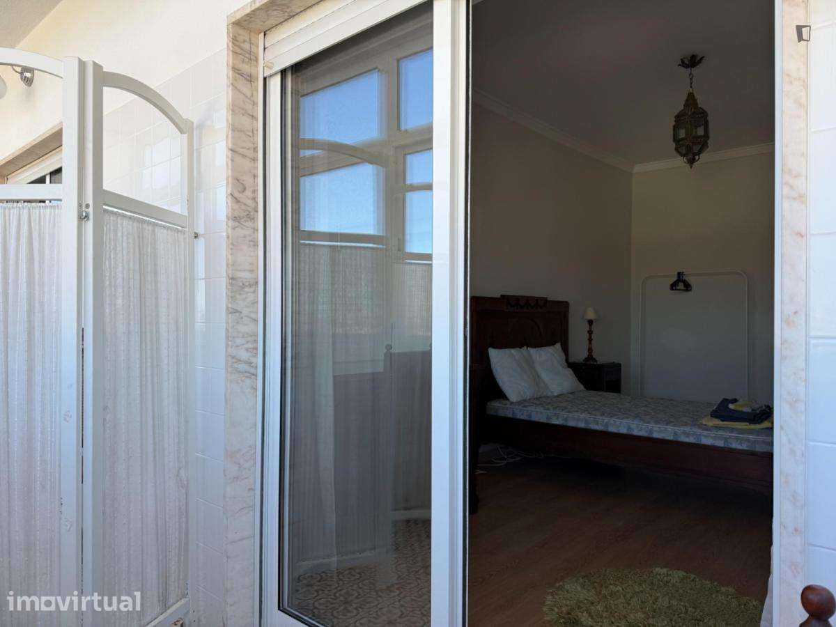 Quarto - localizado em Pontinha Lisbon - Grande imagem: 2/18