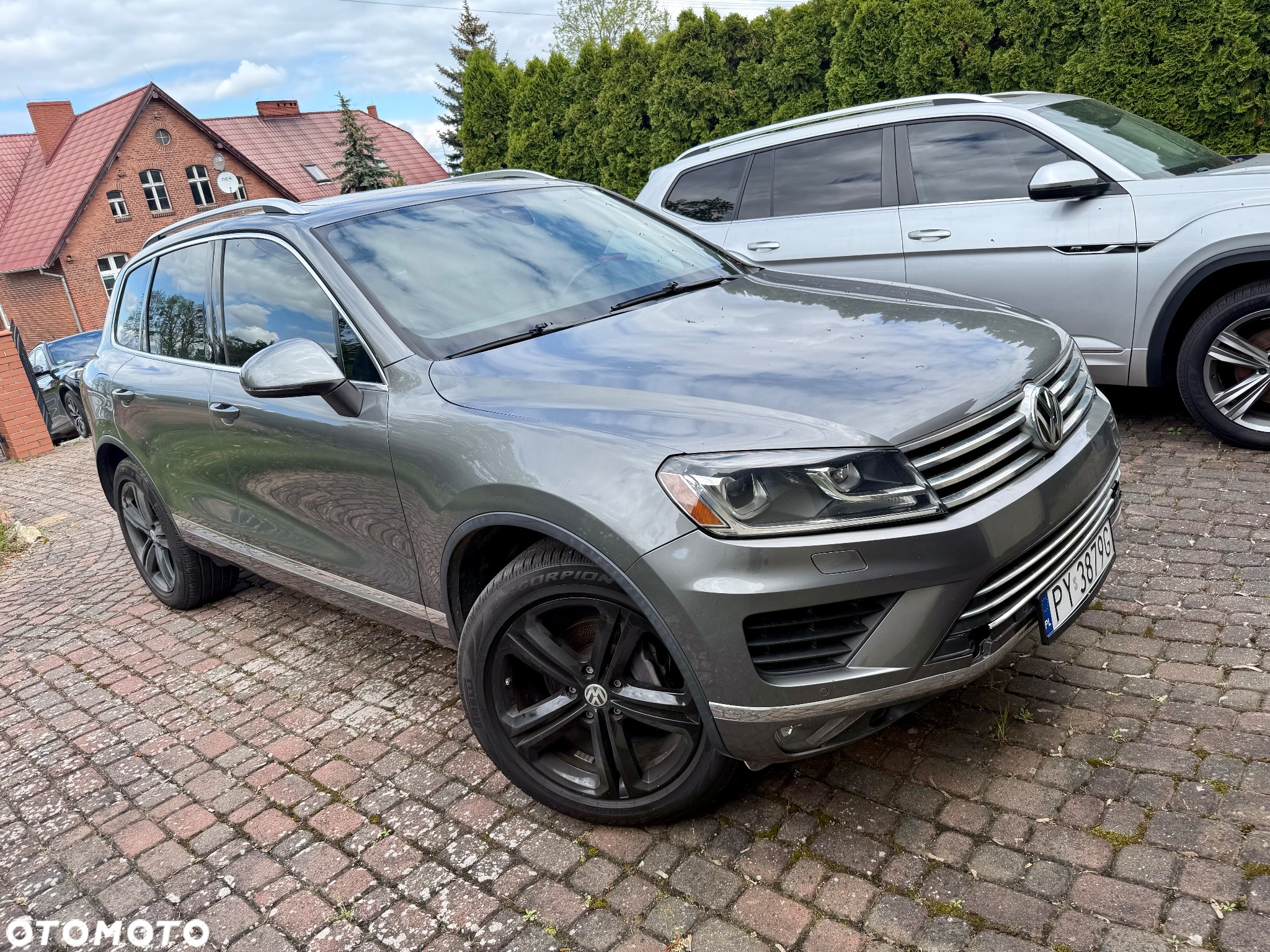 Volkswagen Touareg - 2