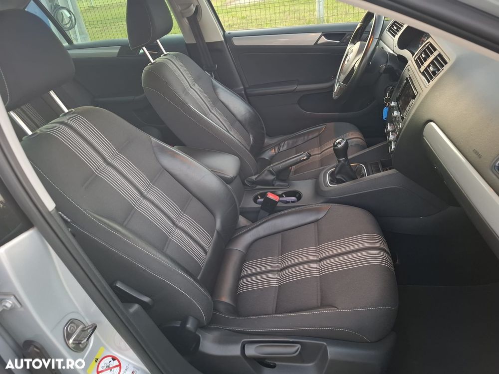 Volkswagen Jetta 1.2 TSI Match - 21
