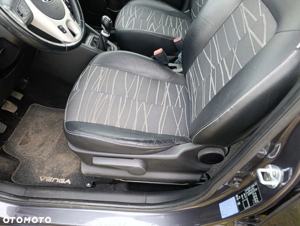 Kia Venga 1.6 Business Line - 11