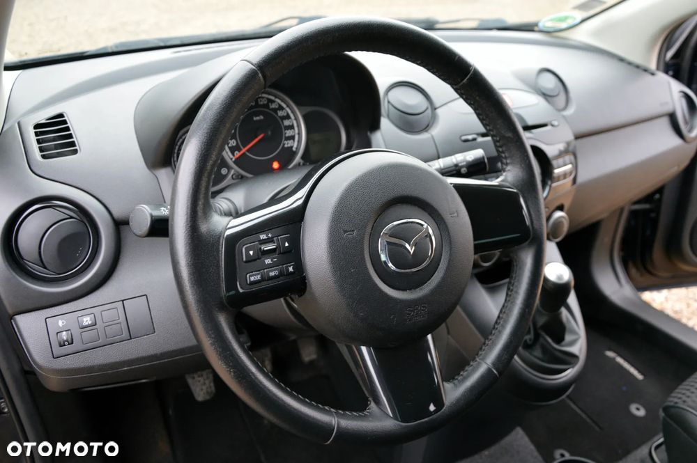 Mazda 2 1.3 Exclusive + - 35