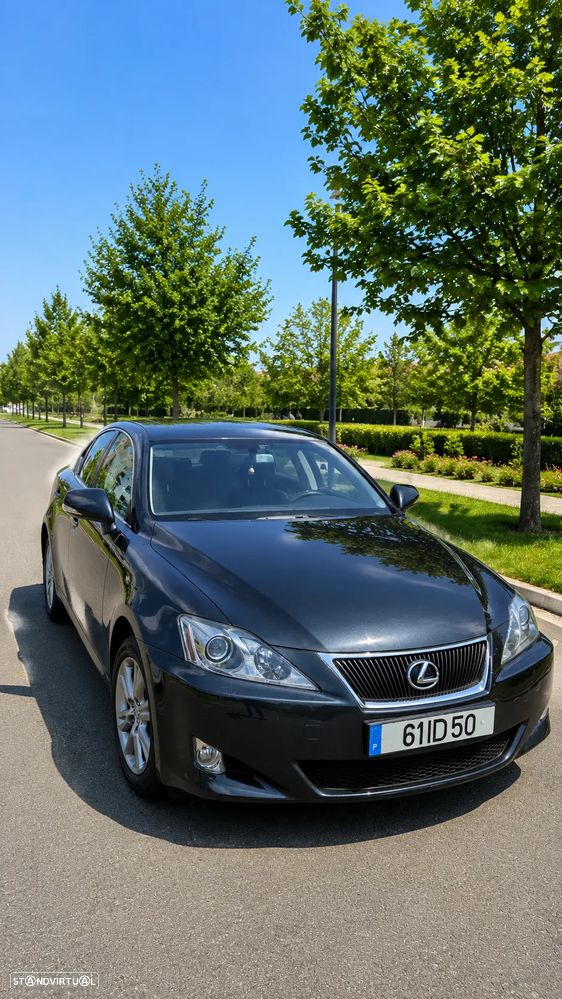 Lexus IS 220 - 1