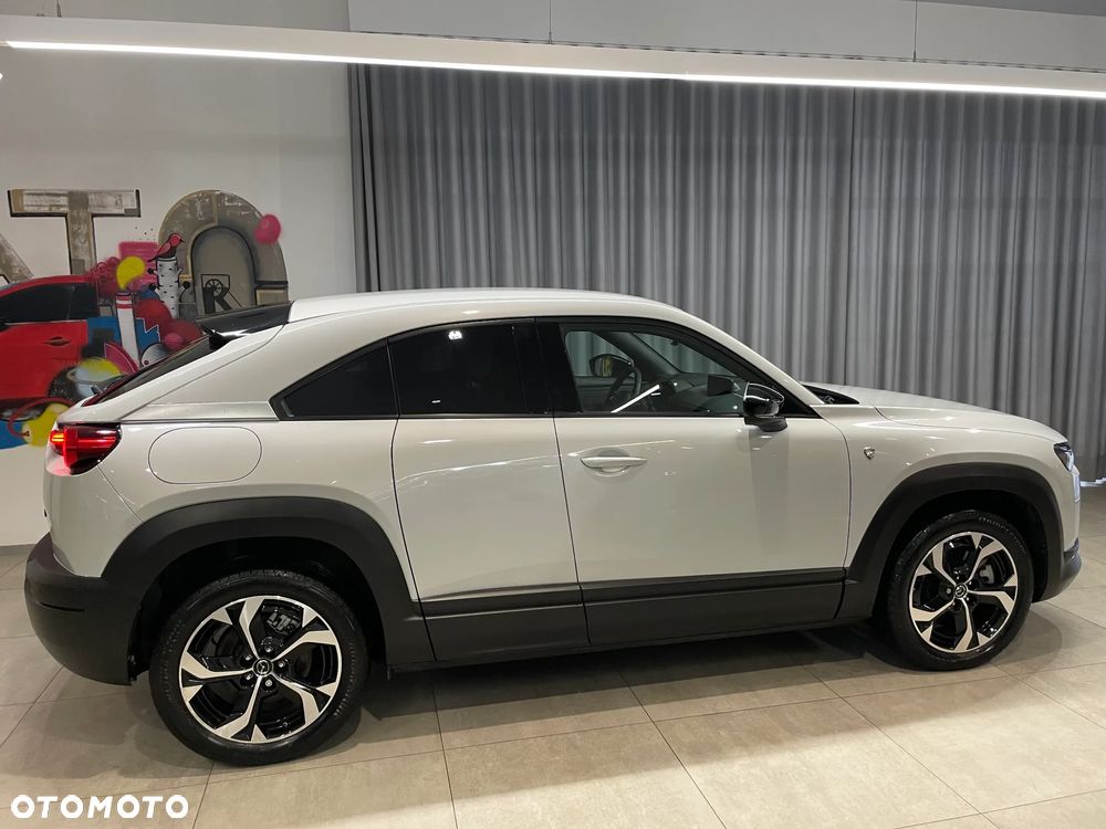 Mazda MX-30 PHEV Makoto - 12