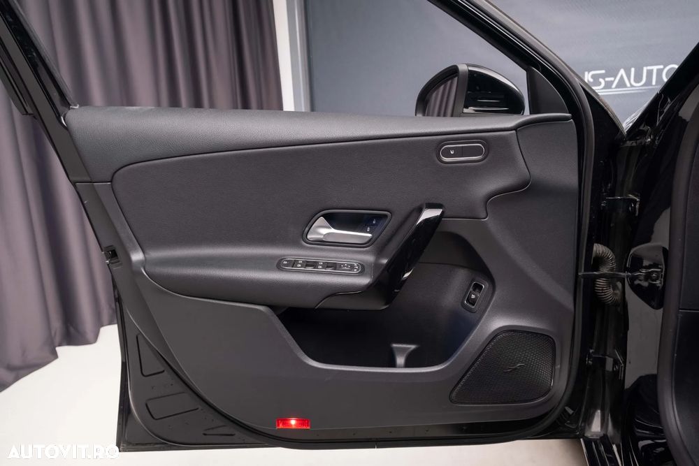 Mercedes-Benz A 220 - 20