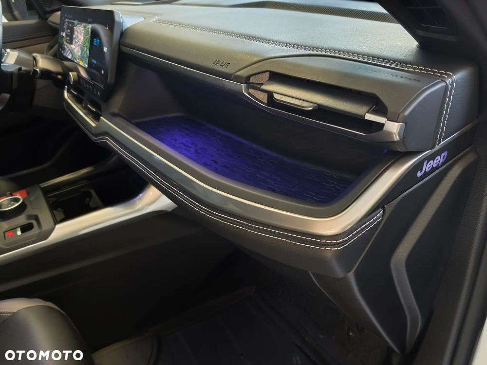 Jeep Compass 1.2 T3 mHEV First Edition FWD DCT - 23