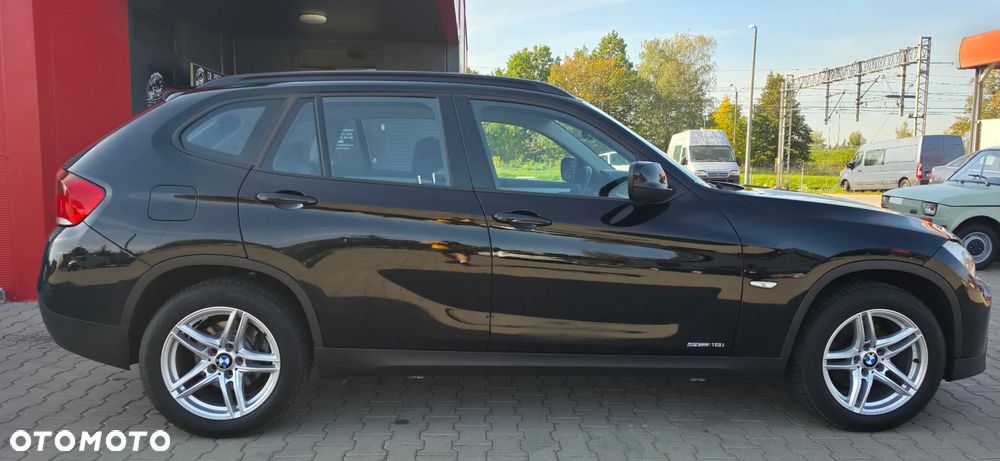 BMW X1 sDrive18i xLine - 8