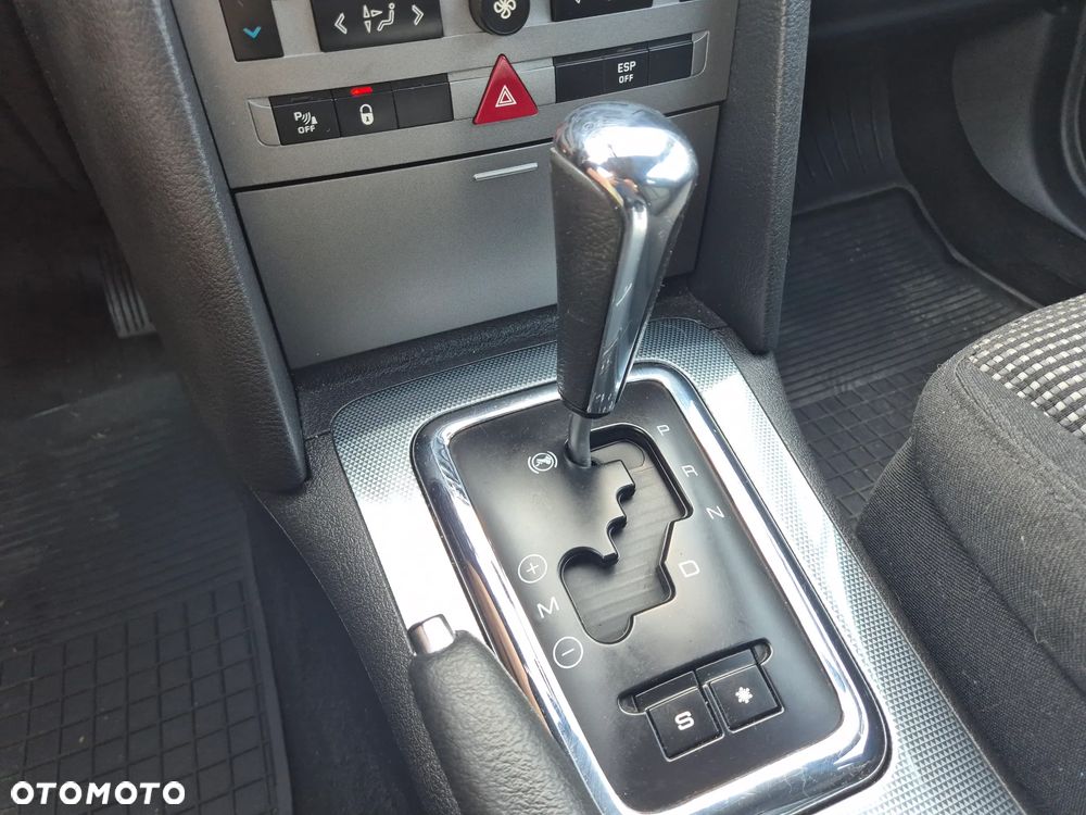Peugeot 407 - 18