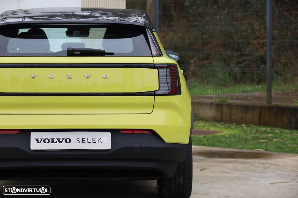 Volvo EX30 69 kWh Single Motor Extended Range Plus - 29