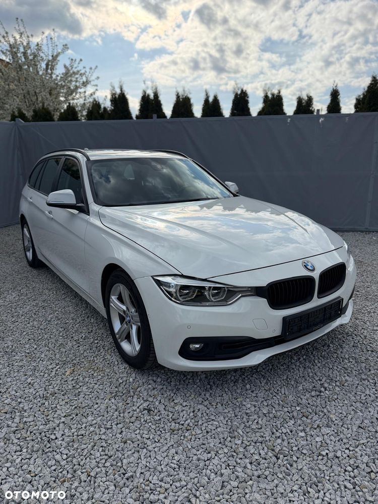 BMW Seria 3 318d Luxury Line - 3