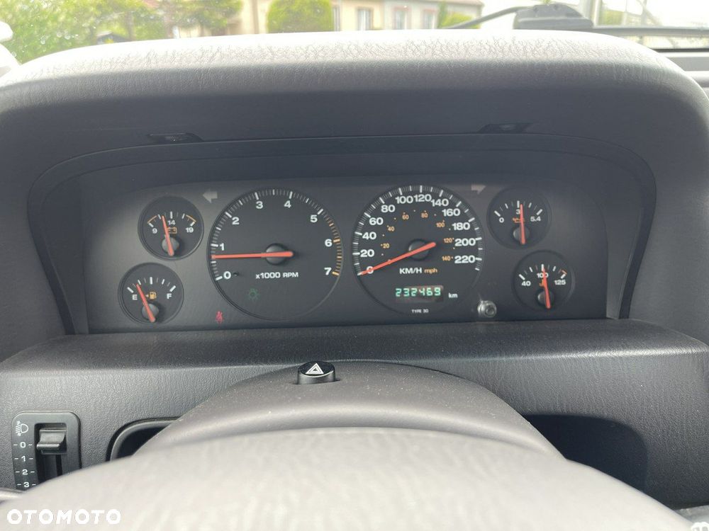 Jeep Grand Cherokee - 10