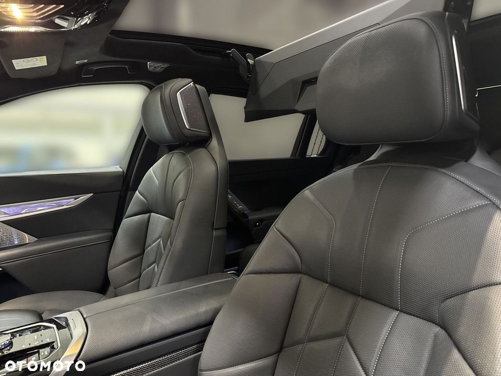 BMW Seria 7 - 13