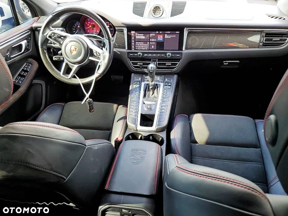 Porsche Macan - 8