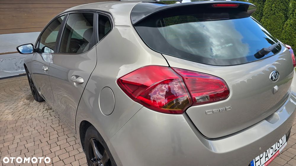Kia Ceed - 7