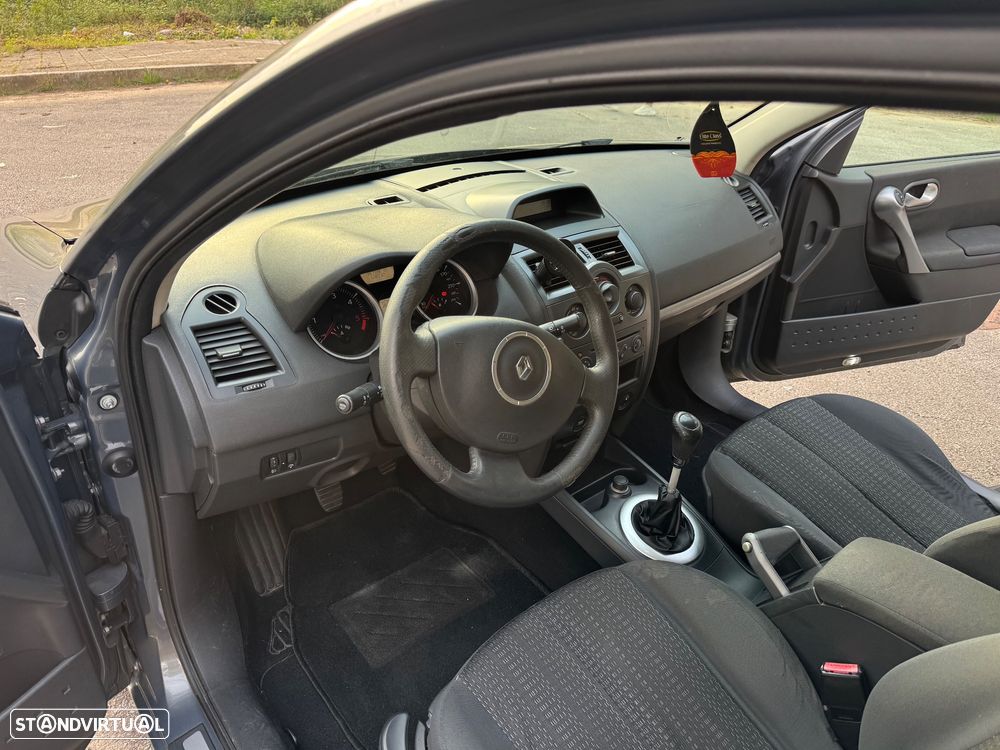 Renault Mégane Break 1.5 dCi Confort - 12