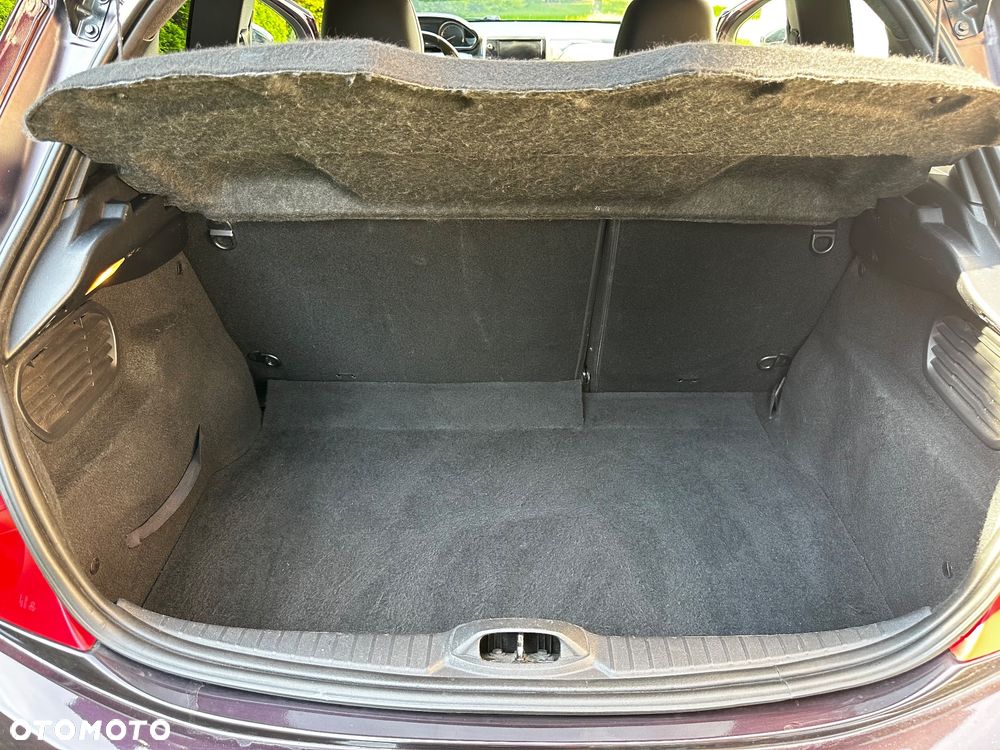 Peugeot 208 1.6 THP Allure - 10