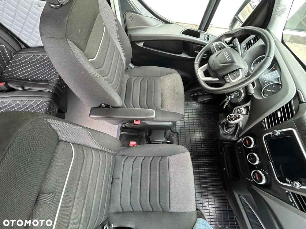Iveco Daily 35S18 - 18