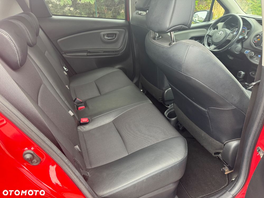 Toyota Yaris Hybrid 1.5 VVT-i Comfort mit Design Paket - 10