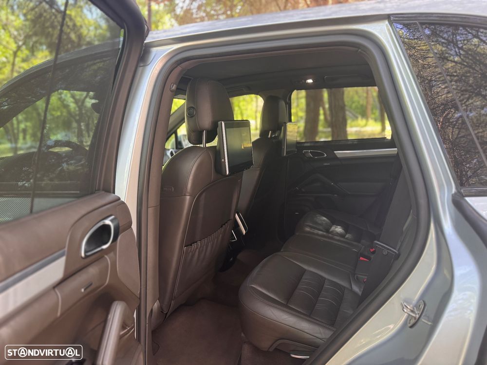 Porsche Cayenne Platinum Edition - 5