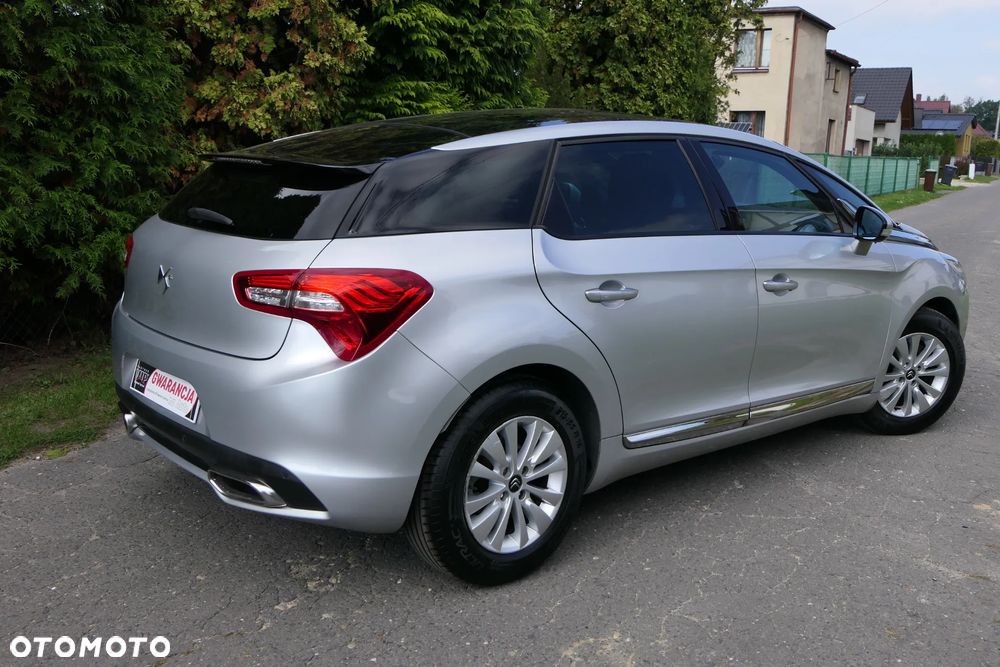 Citroën DS5 1.6 BlueHDi SoChic - 4