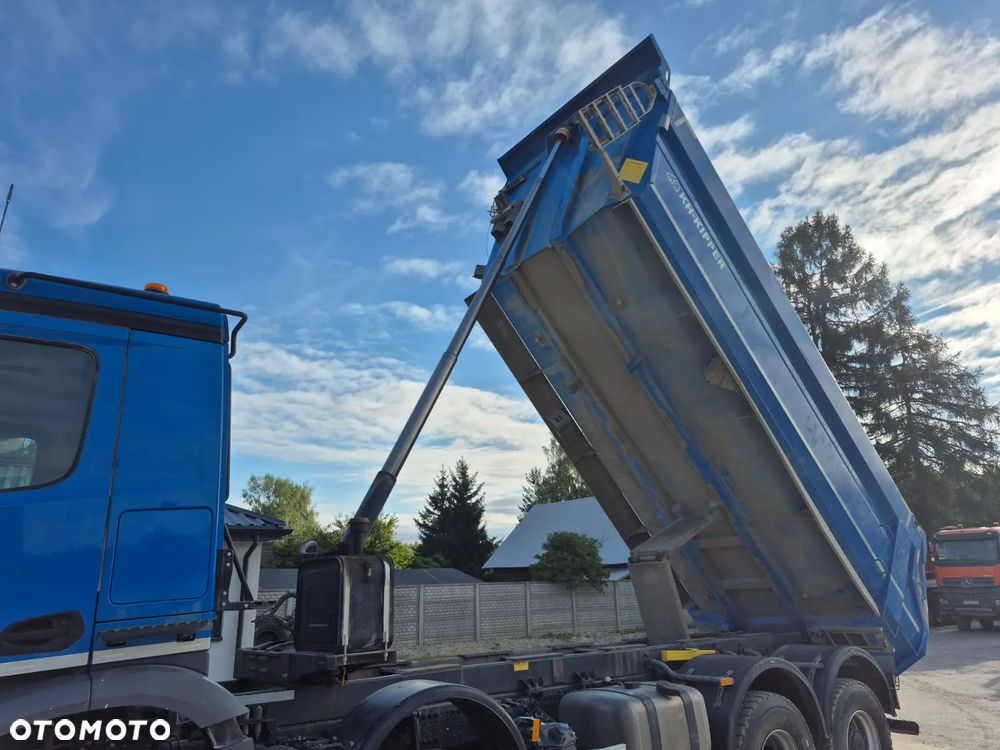 Mercedes-Benz Arocs - 5