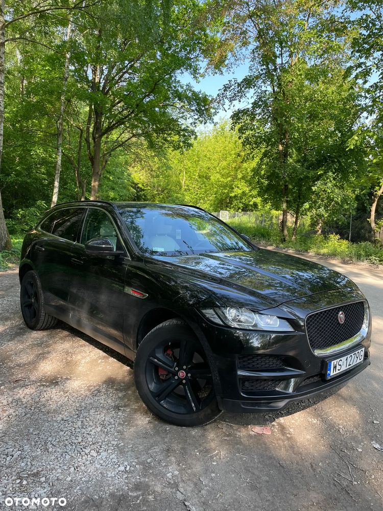 Jaguar F-Pace - 1