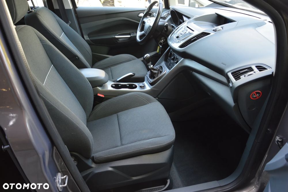 Ford Grand C-MAX - 30