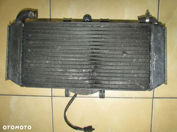 YAMAHA FZS 600 FAZER  98-02 chłodnica wody cieczy wentylator