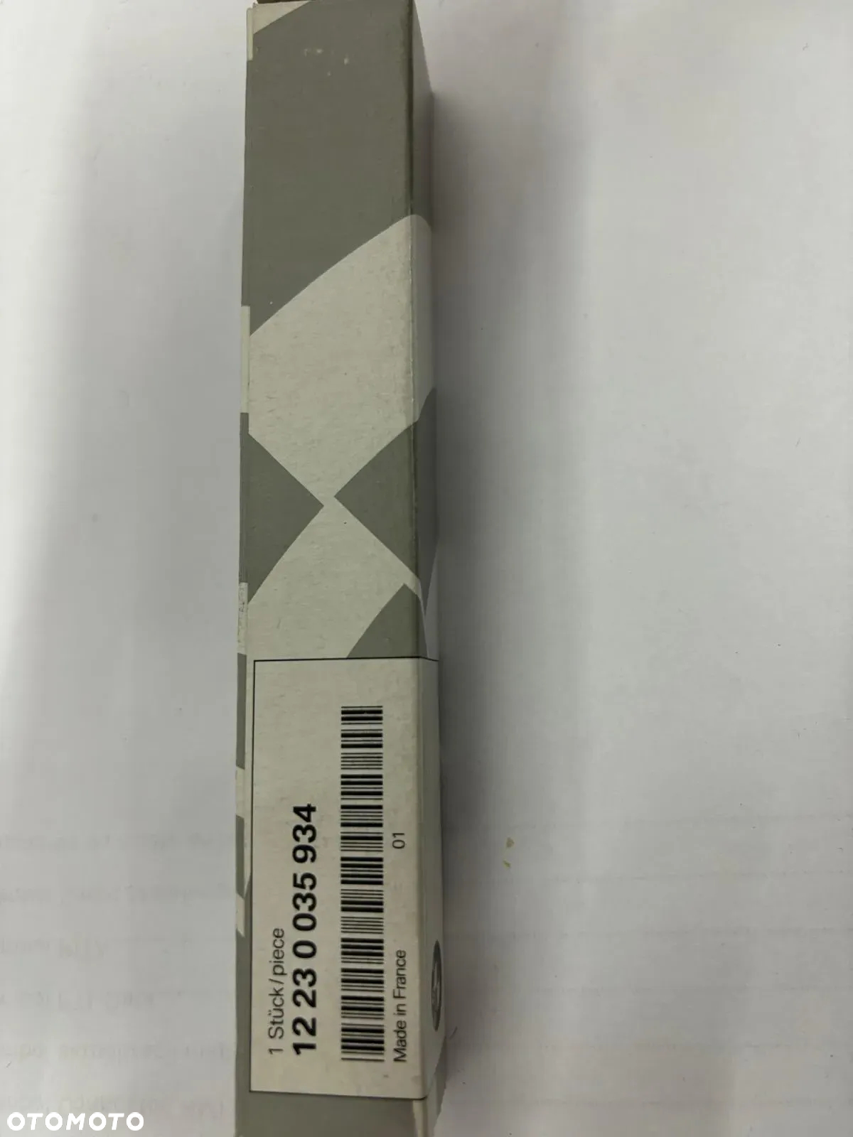 Świeca żarowa BMW OEM(nr 12230035934) - 2