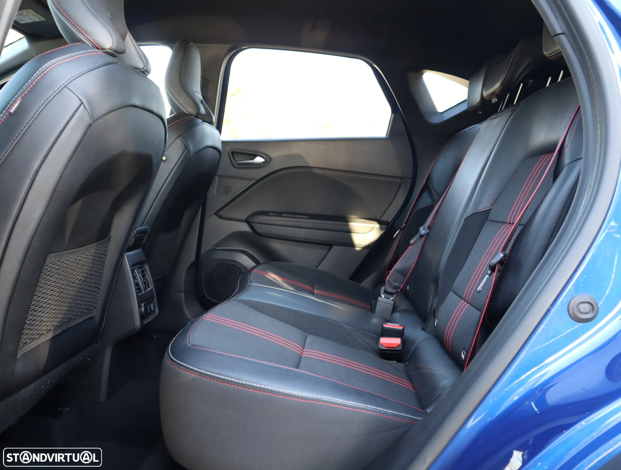 Renault Captur 1.0 TCe RS Line - 24