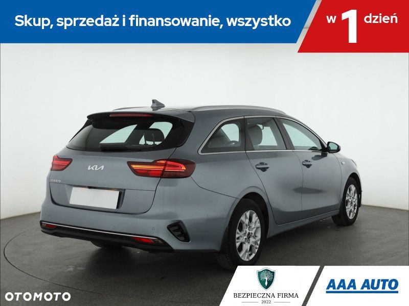 Kia Ceed - 7