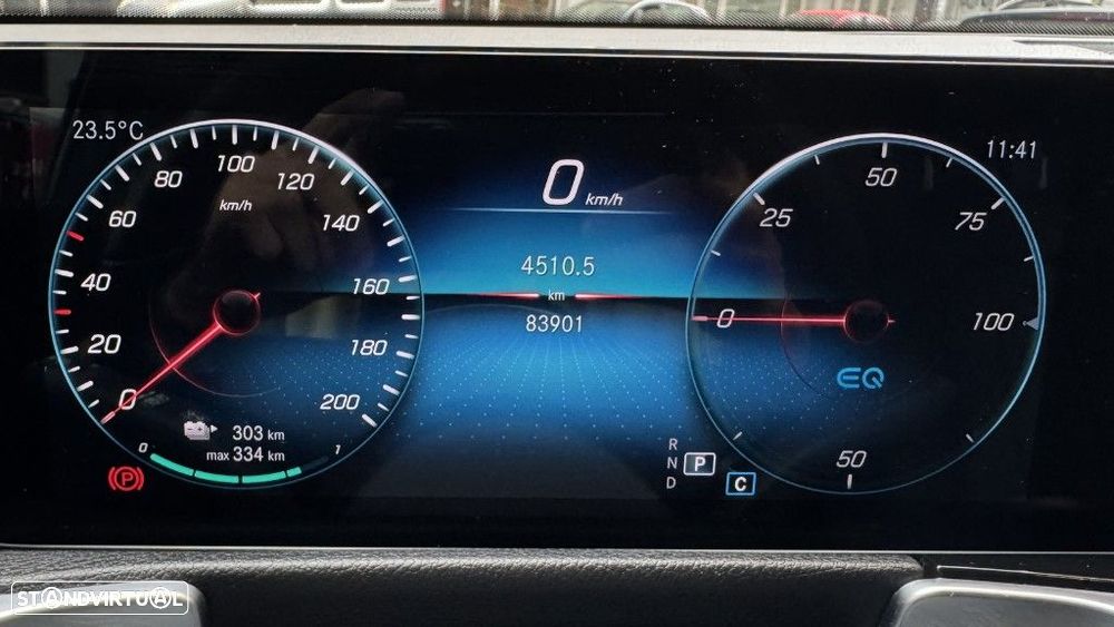 Mercedes-Benz EQB 300 4Matic Progressive - 17