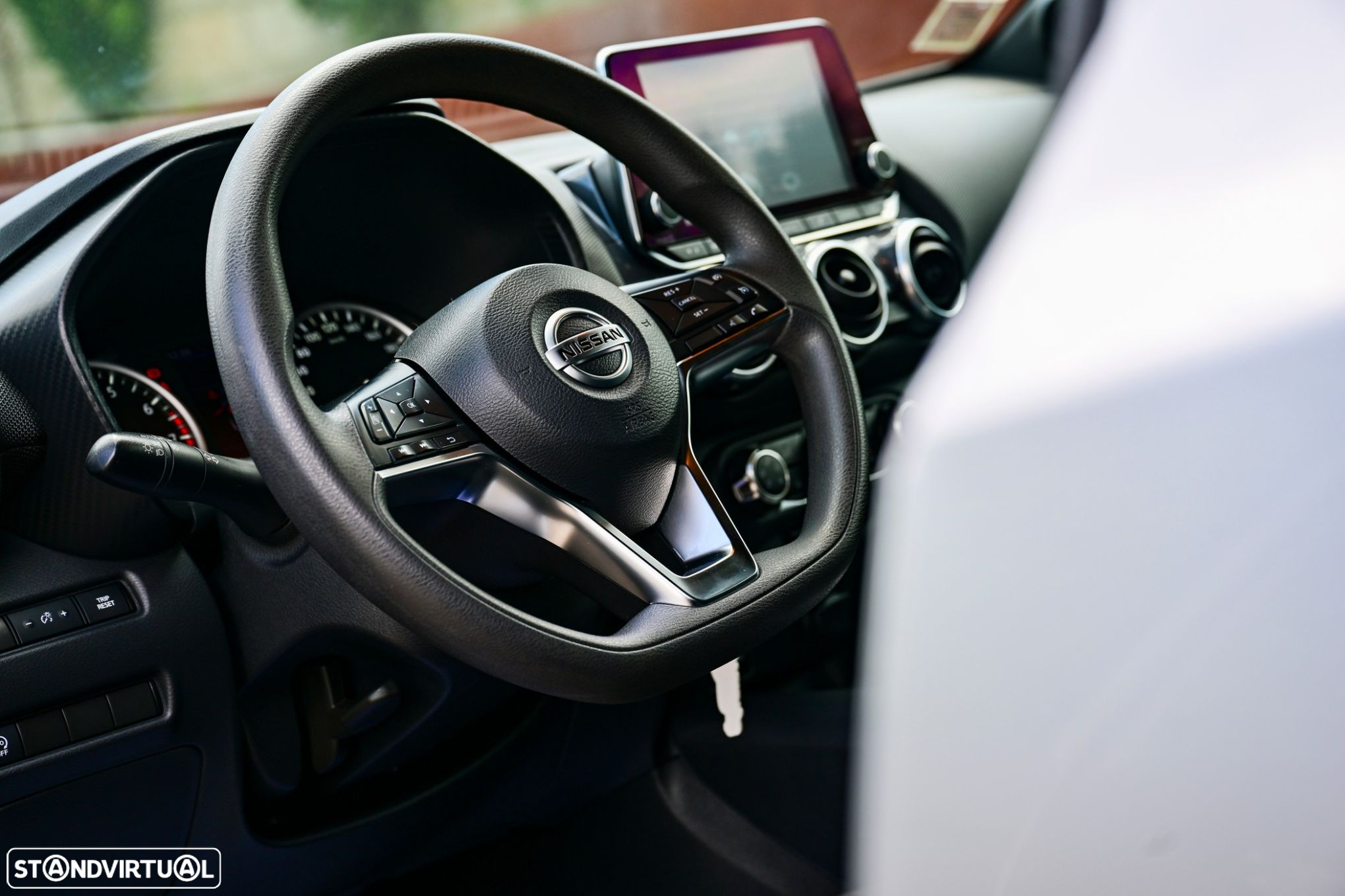 Nissan Juke 1.0 DIG-T N-Connecta - 19