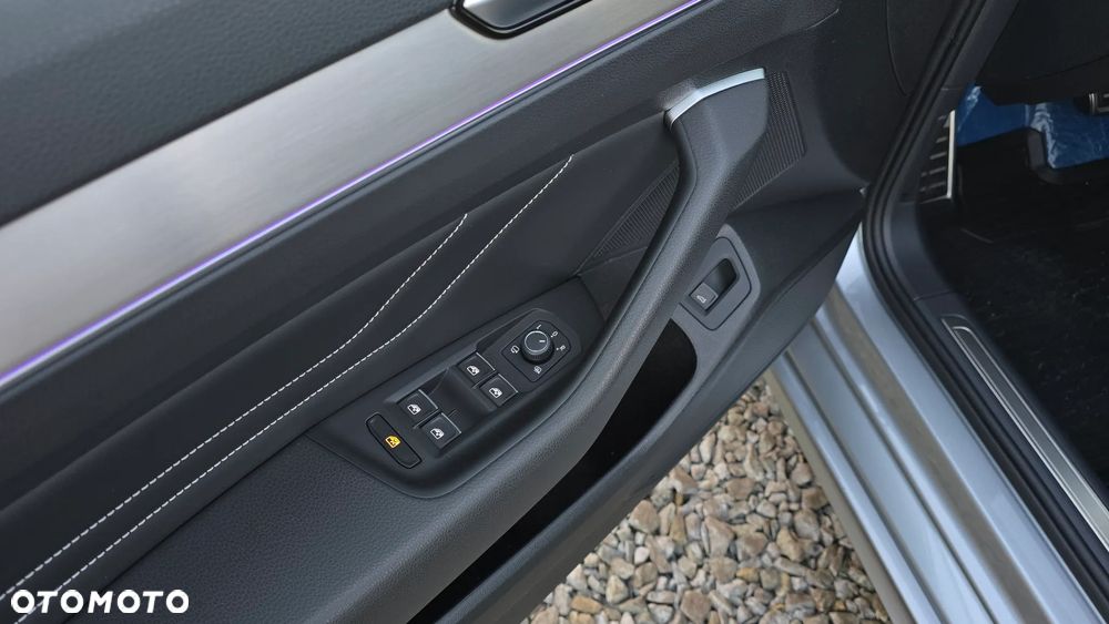 Volkswagen Passat 1.5 TSI EVO Elegance DSG - 19