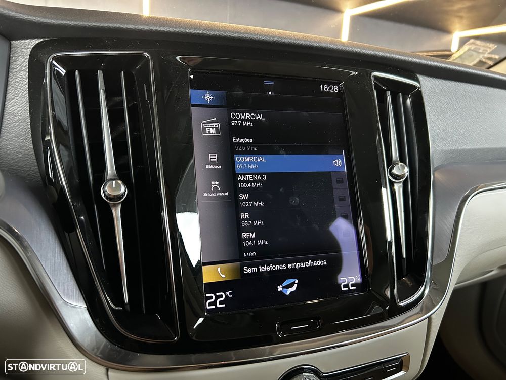 Volvo V60 2.0 T6 AWD TE Inscription Expression - 19