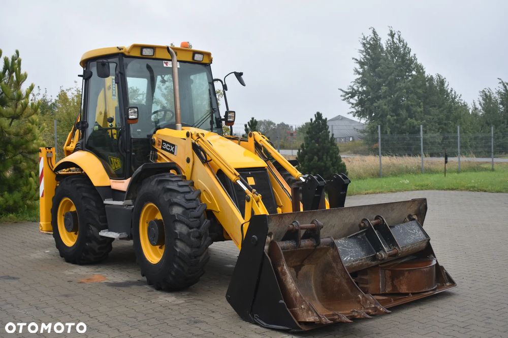 JCB 3 CX - 9