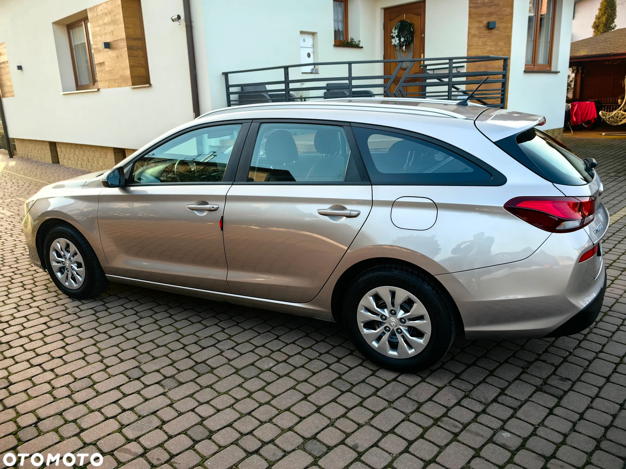 Hyundai i30 1.4 Classic + - 6