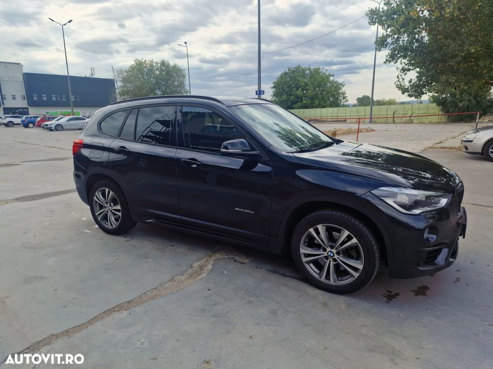 BMW X1 xDrive20d Aut. Sport Line - 4