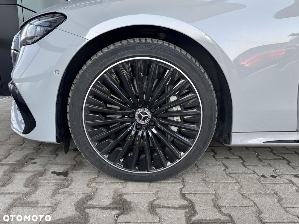 Mercedes-Benz Klasa E 220 d mHEV 4-Matic AMG 9G-Tronic - 19