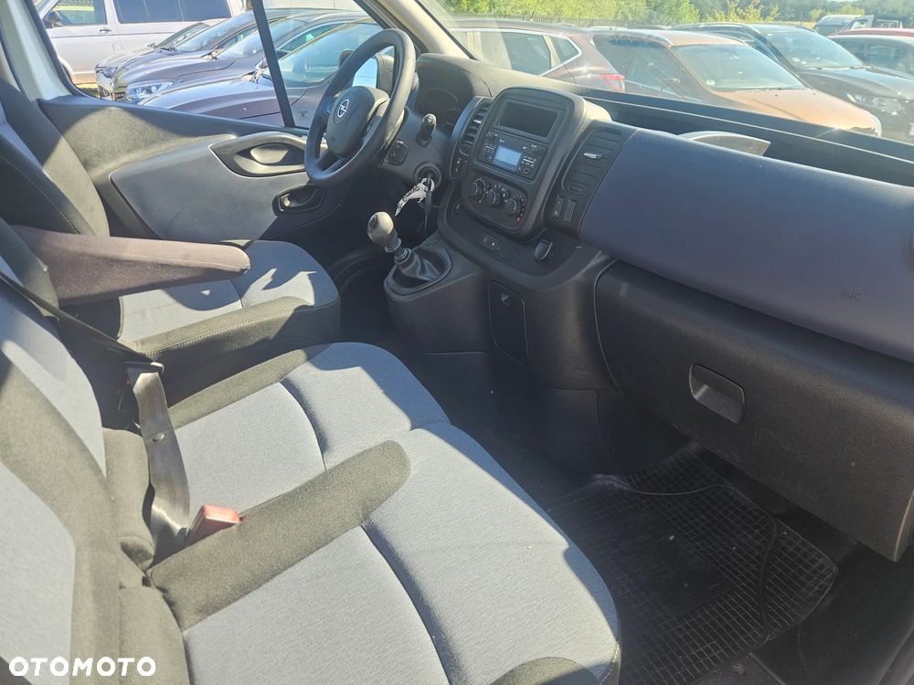 Opel VIVARO - 22