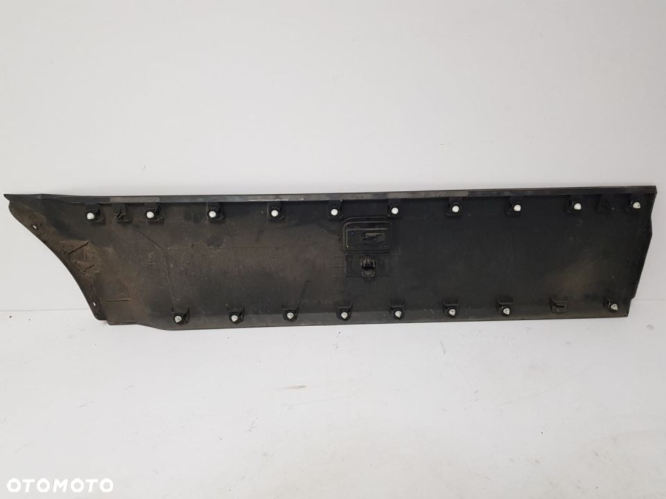 VW CRAFTER 2 II MAN TGE 17- LISTWA LEWA BOCZNA NAKŁADKA LAMPKA POD CZUJNIK PDC 7C3853535 - 3