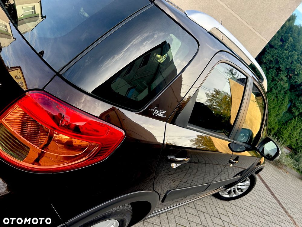 Suzuki SX4 Classic 1.6 VVT 4x2 Comfort - 13