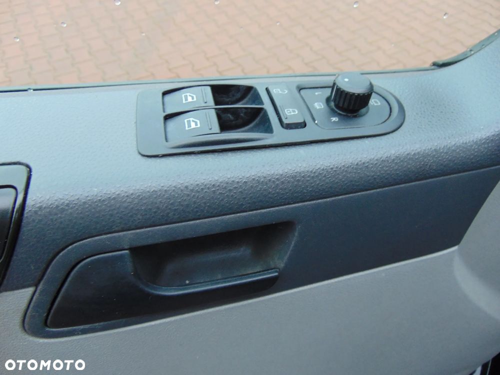 Volkswagen Transporter L2H1 - 35