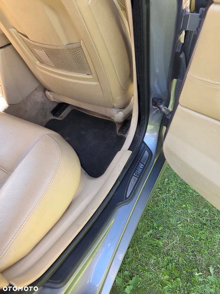 BMW Seria 3 318d DPF - 27