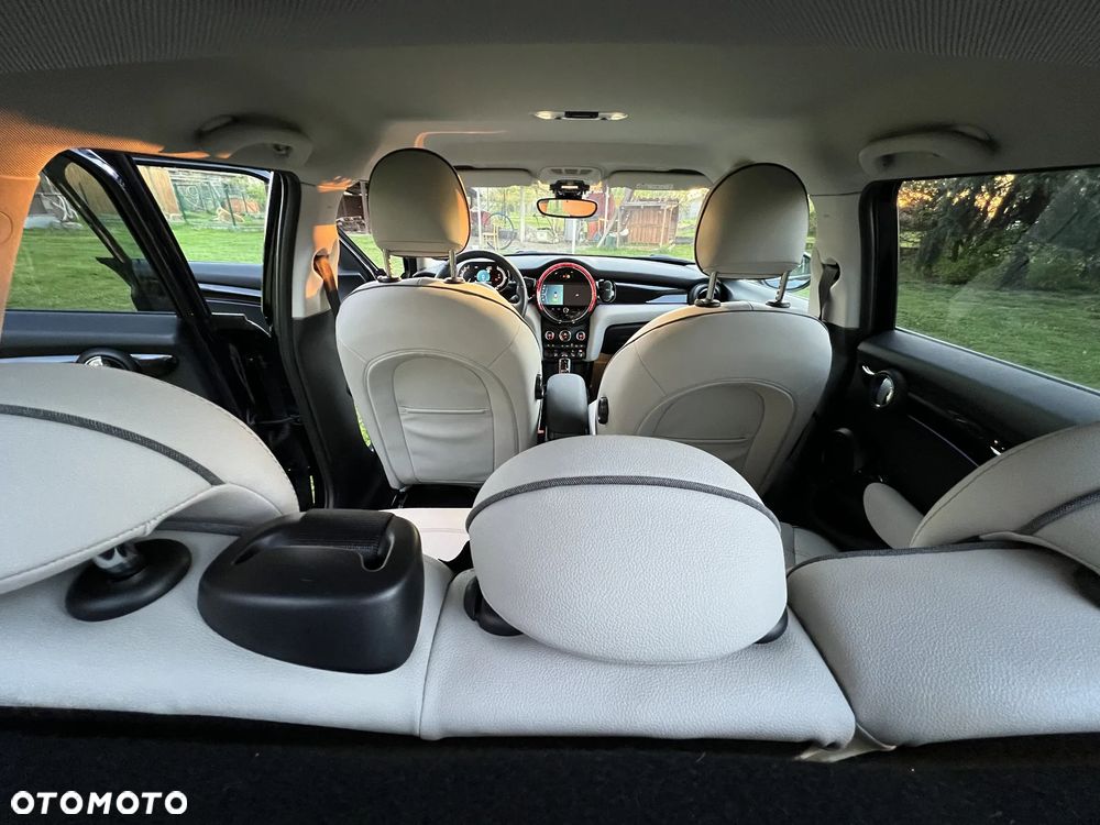 MINI Cooper Standard - 12