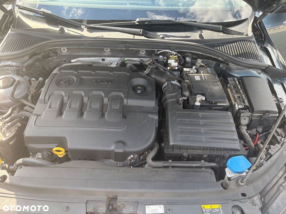 Skoda Octavia 2.0 TDI Style DSG - 11