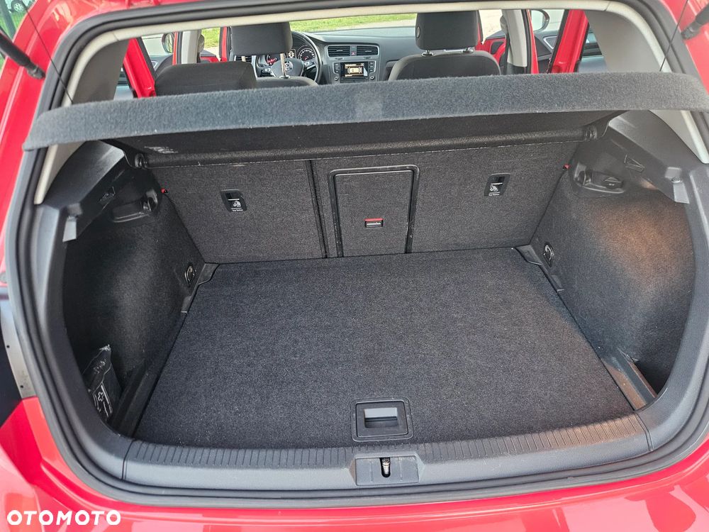 Volkswagen Golf 1.2 TSI BMT Trendline Perfectline - 20