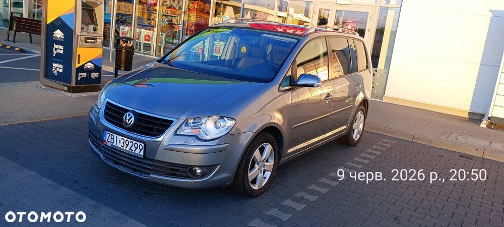 Volkswagen Touran - 8